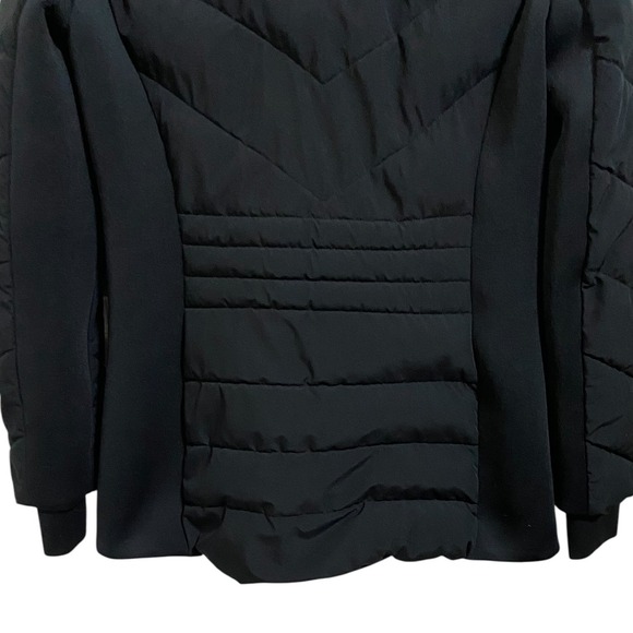 Michael Kors Women's Black Chevron Quilted Puffer Jacket Gold Hardware Small - Picture 3 of 10